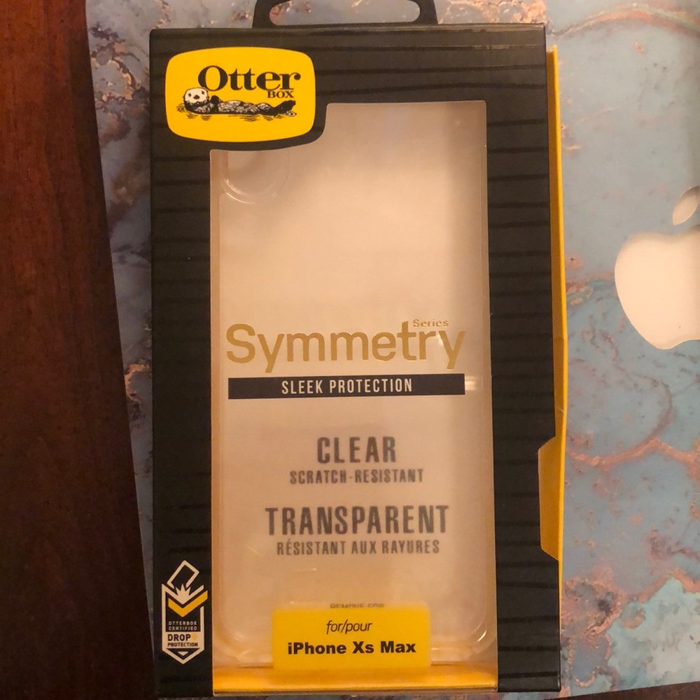 Clear Outter Box iPhone XS Max